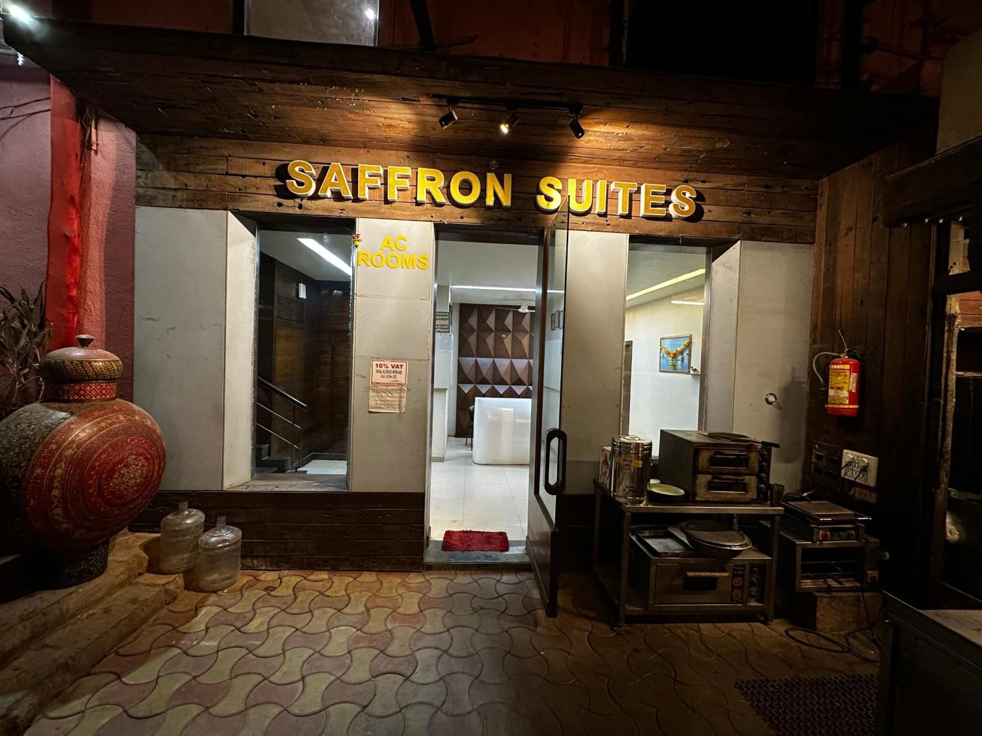 The Saffron Suites Sasupāda Extérieur photo